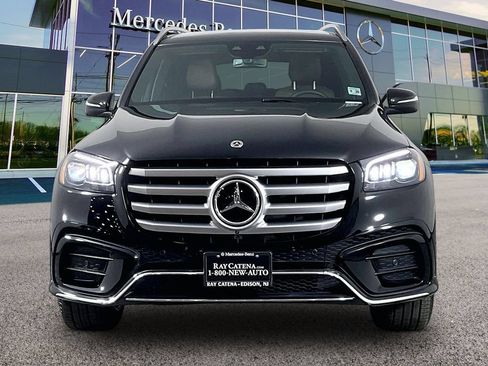 Used 2026 Mercedes-Benz GLS 450 4MATIC image 2
