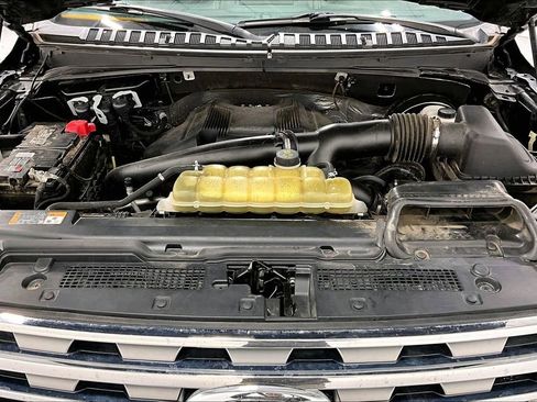 Used 2020 Ford Expedition Max Limited image 12