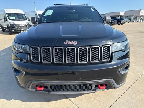 Used 2018 Jeep Grand Cherokee Trailhawk AWD/4WD image 2