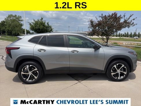 Used 2025 Chevrolet Trax RS w/ Driver Confidence Package FWD image 15