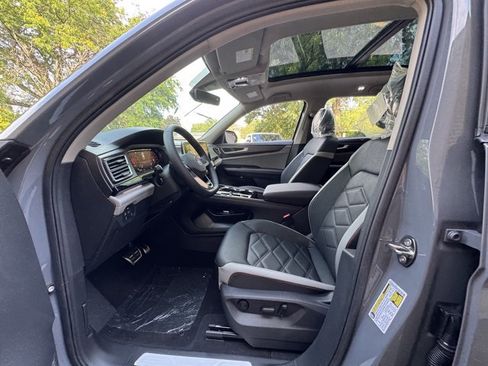 New 2026 Volkswagen Atlas Peak Edition AWD/4WD image 23