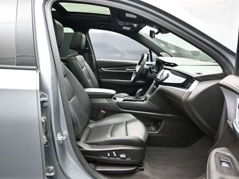 Used 2024 Cadillac XT6 Sport w/ LPO, Onyx Lite Package AWD/4WD image 25