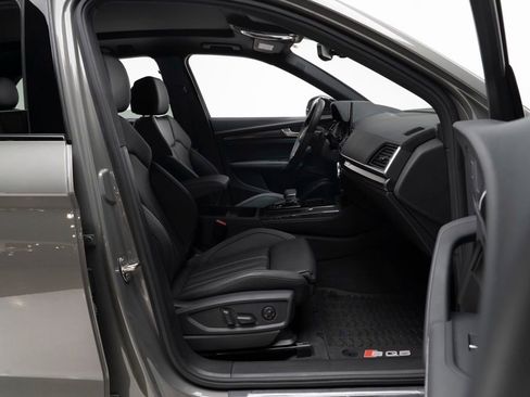 Used 2024 Audi SQ5 Premium Plus w/ Premium Plus Package image 51