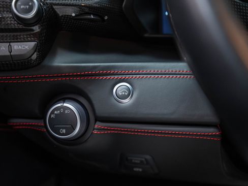 Used 2018 Ferrari 488 GTB RWD image 14