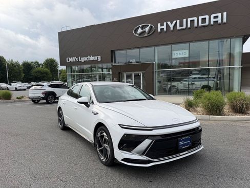 Certified 2026 Hyundai Sonata SEL AWD/4WD image 2
