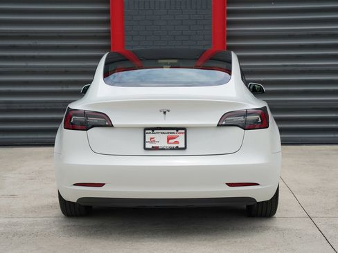 Used 2023 Tesla Model 3 Standard Range RWD image 12