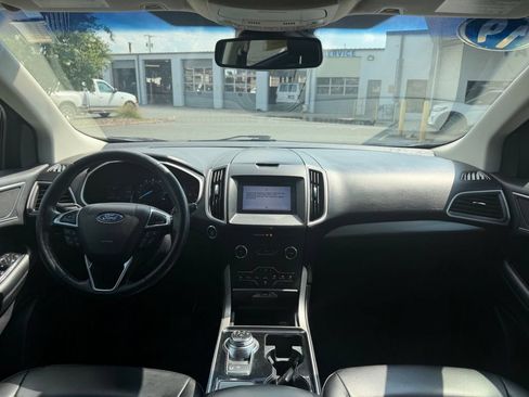 Used 2019 Ford Edge SEL w/ Equipment Group 201A FWD image 39