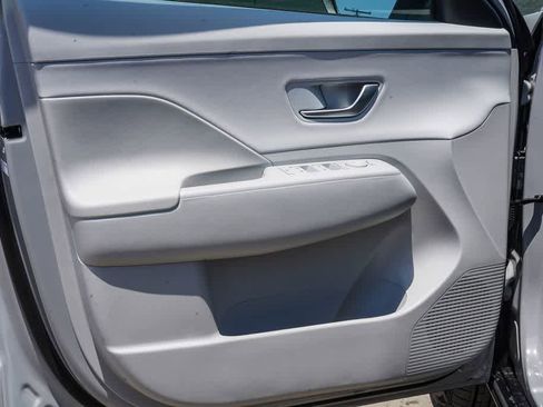 New 2026 Hyundai Kona SEL Premium FWD image 19