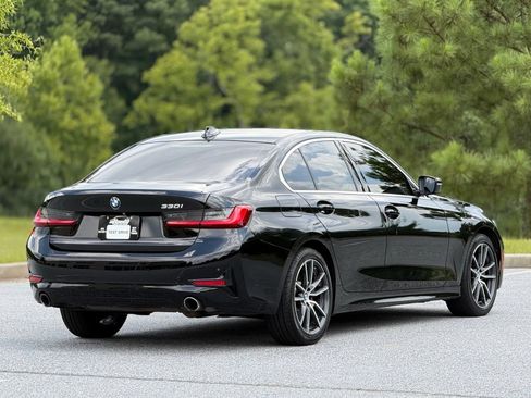 Used 2019 BMW 330i Sedan w/ Convenience Package RWD image 11