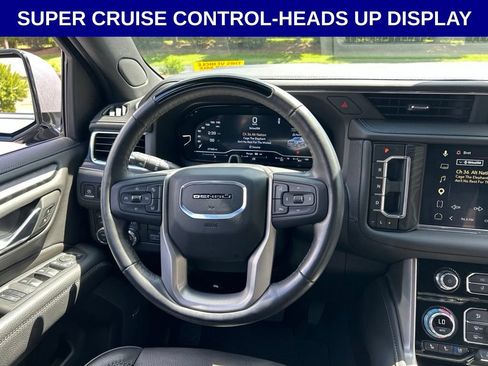 Used 2024 GMC Yukon XL Denali w/ Advanced Technology Package AWD/4WD image 17