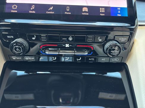 New 2025 Jeep Grand Cherokee Limited image 14