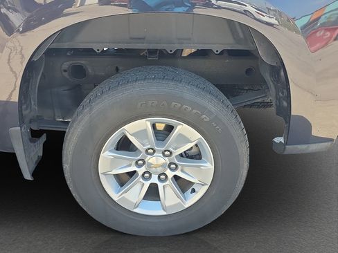 Used 2023 Chevrolet Silverado 1500 LT RWD image 5