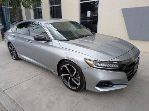 Used 2021 Honda Accord Sport image 5