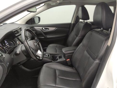 Used 2020 Nissan Rogue Sport SL w/ Premium Package FWD image 17
