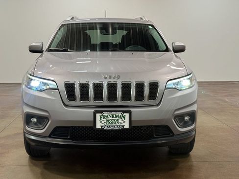 Used 2019 Jeep Cherokee Latitude w/ Comfort & Convenience Group AWD/4WD image 29