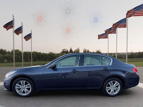Used 2011 INFINITI G37 x Sedan w/ Premium Pkg image 5
