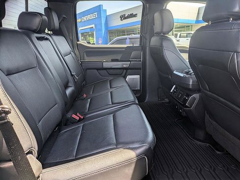 Used 2022 Ford F150 Lariat w/ Equipment Group 502A High image 31