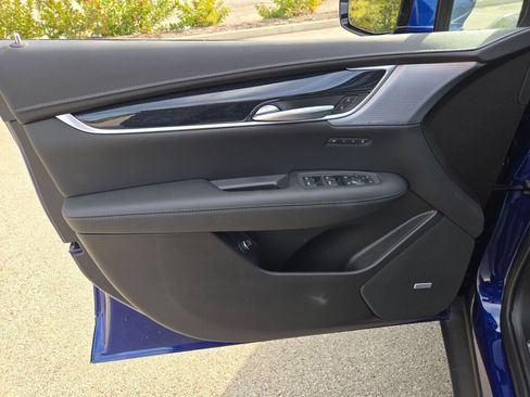 New 2025 Cadillac XT5 Premium Luxury w/ LPO, Floor Liner Package FWD image 19