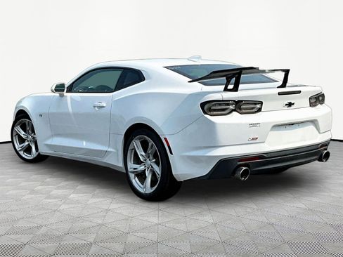 Used 2021 Chevrolet Camaro SS RWD image 4