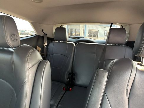Used 2018 Buick Enclave Premium w/ Trailering Package AWD/4WD image 39