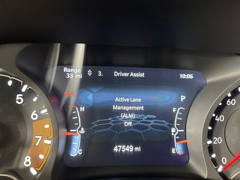 Used 2023 Jeep Compass Sport AWD/4WD image 13