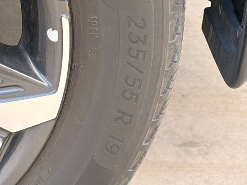 Used 2022 Hyundai Tucson Limited AWD/4WD image 9