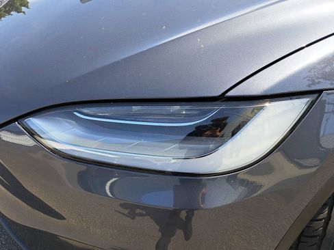 Used 2021 Tesla Model X Performance image 33