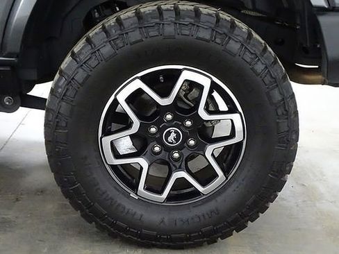 Used 2022 Ford Bronco Outer Banks image 40