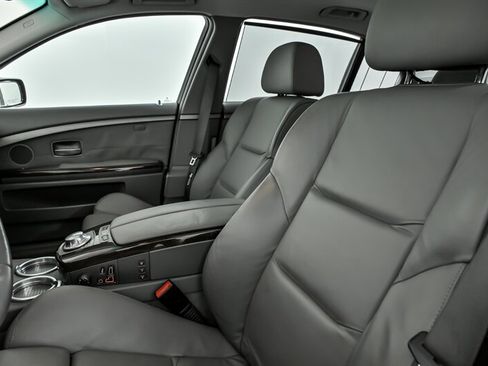 Used 2003 BMW 745Li 745Li image 19