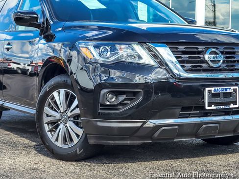 Used 2020 Nissan Pathfinder S AWD/4WD image 2