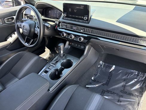 Certified 2025 Honda Civic Sport image 10