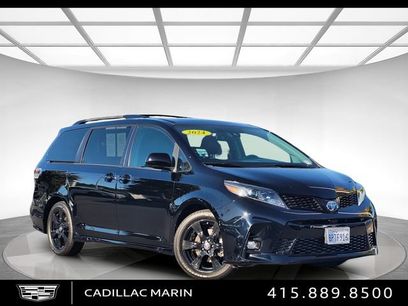 Used 2020 Toyota Sienna SE w/ Nightshade Edition