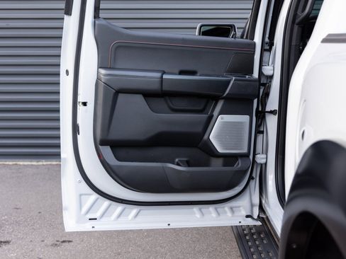 Used 2025 Ford F150 Raptor image 23