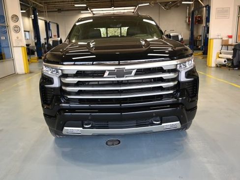 New 2026 Chevrolet Silverado 1500 High Country AWD/4WD image 2