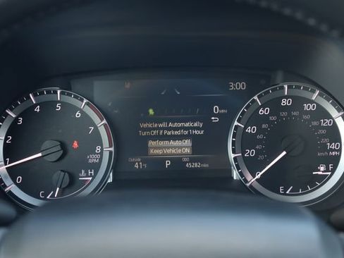 Used 2024 Toyota Highlander LE image 14