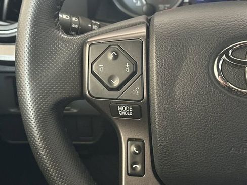 Used 2017 Toyota Tacoma TRD Sport image 25