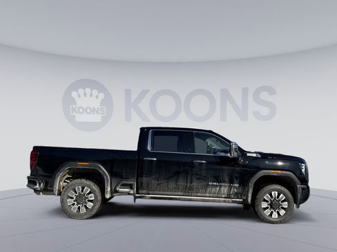 New 2026 GMC Sierra 3500 Denali w/ Denali Reserve Package image 5