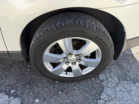 Used 2012 Chevrolet Traverse LTZ AWD/4WD image 10
