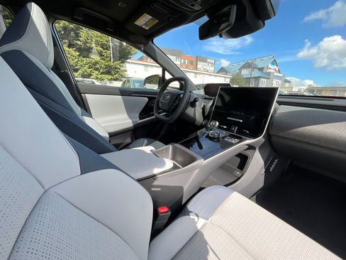 Used 2025 Subaru Solterra Touring image 20