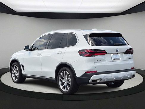 Used 2024 BMW X5 xDrive40i w/ Premium Package AWD/4WD image 6