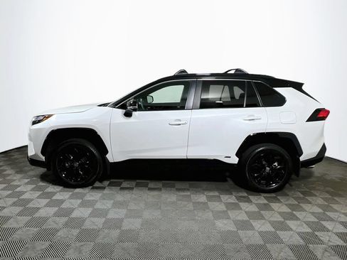 Used 2023 Toyota RAV4 XSE AWD/4WD image 4