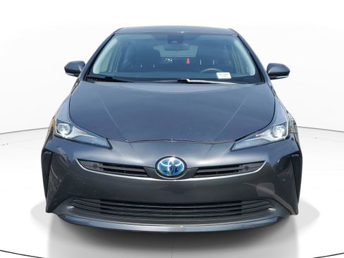 Used 2022 Toyota Prius LE image 3