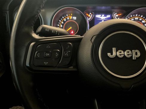 Used 2022 Jeep Gladiator Willys image 19