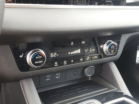 New 2026 Mitsubishi Outlander SE AWD/4WD image 24