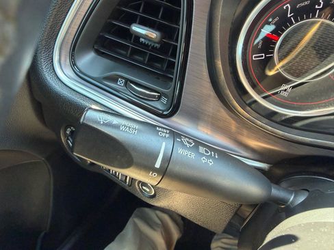 Used 2015 Dodge Challenger SXT w/ Driver Convenience Group RWD image 23