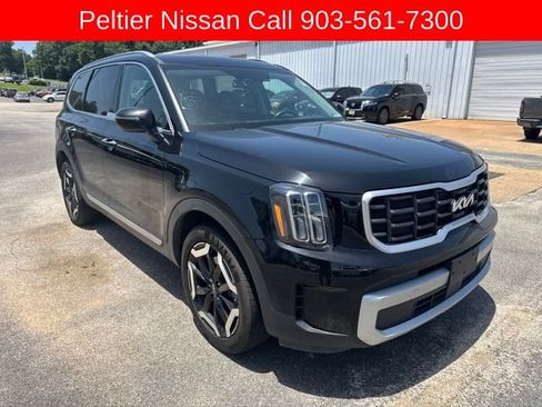 Used 2025 Kia Telluride S FWD image 1