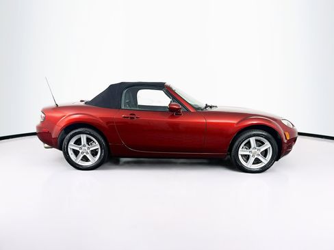 Used 2008 MAZDA MX-5 Miata Sport image 10