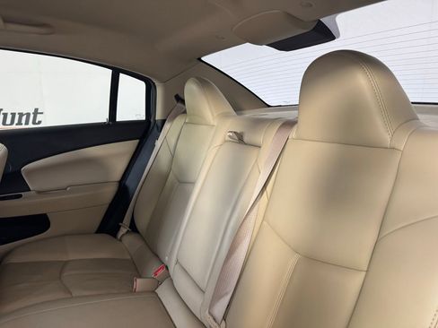 Used 2014 Chrysler 200 Limited FWD image 11