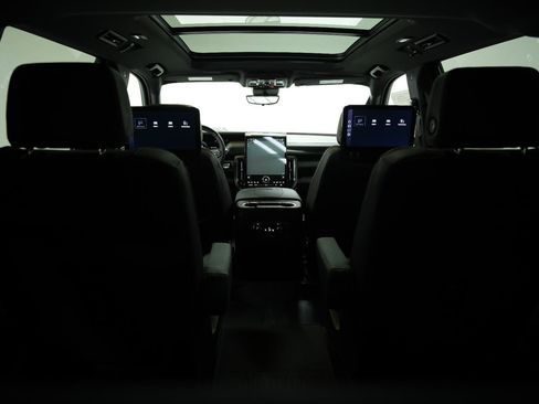 New 2026 GMC Yukon XL AT4 w/ AT4 Premium Plus Package AWD/4WD image 16