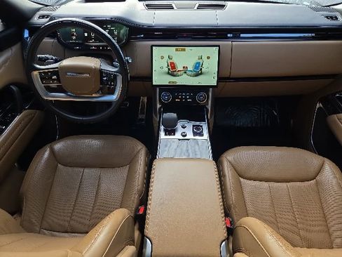 Used 2023 Land Rover Range Rover Long Wheelbase Autobiography AWD/4WD image 12
